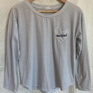 Hem & Thread Striped Black/White Top. Heart shaped pocket. “weekend” Small.